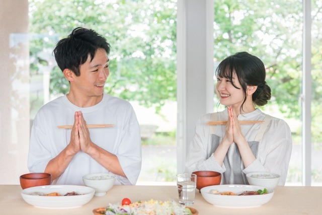 夕食の食卓